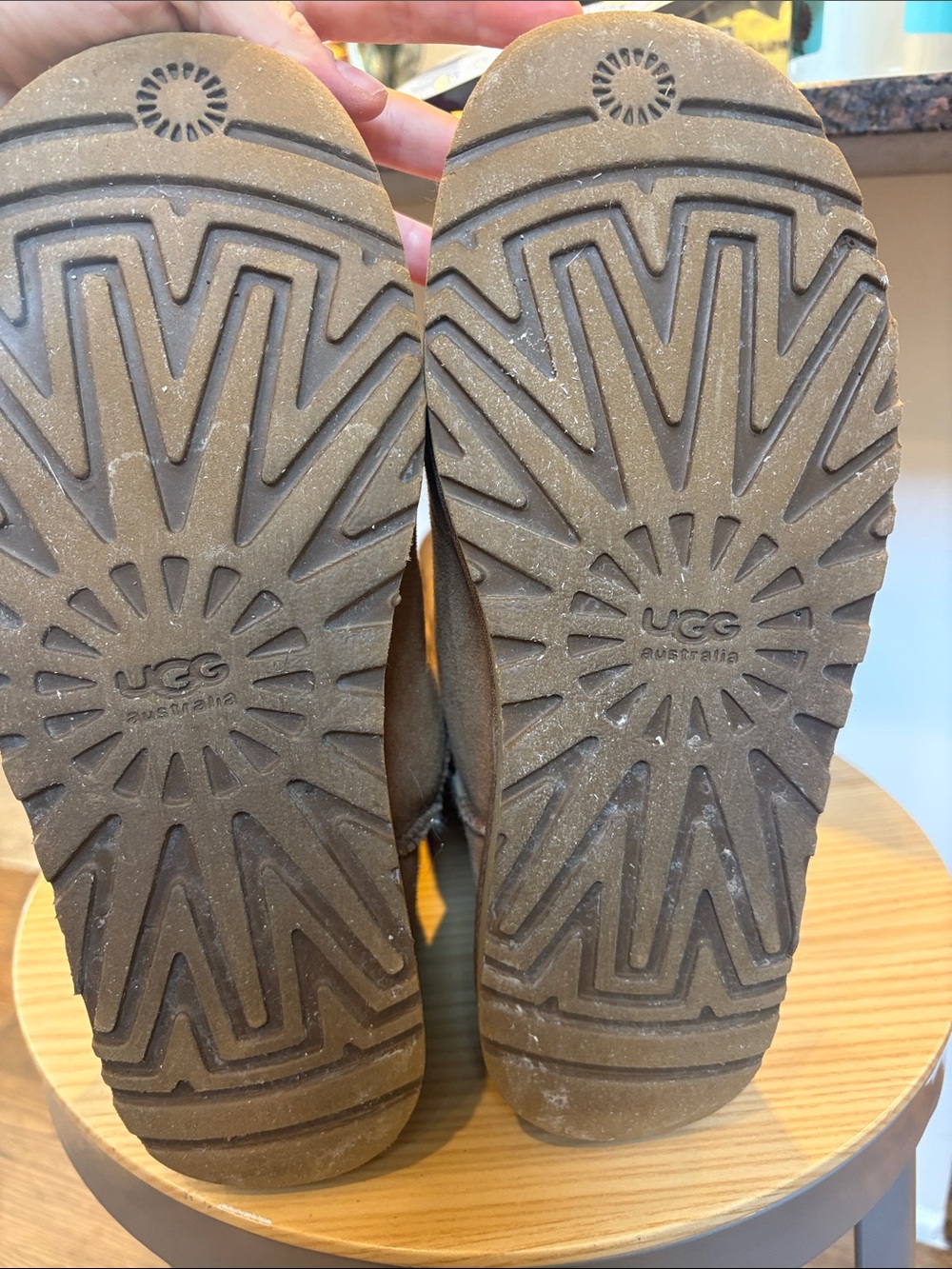 UGG Tall Chestnut Bailey Button - Picture 5 of 5